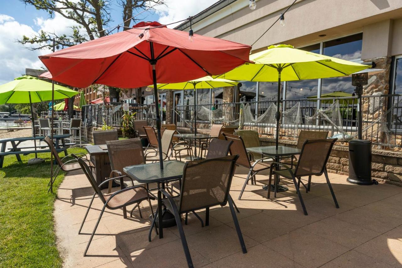 Holiday Inn Detroit Lakes By Ihg Екстериор снимка