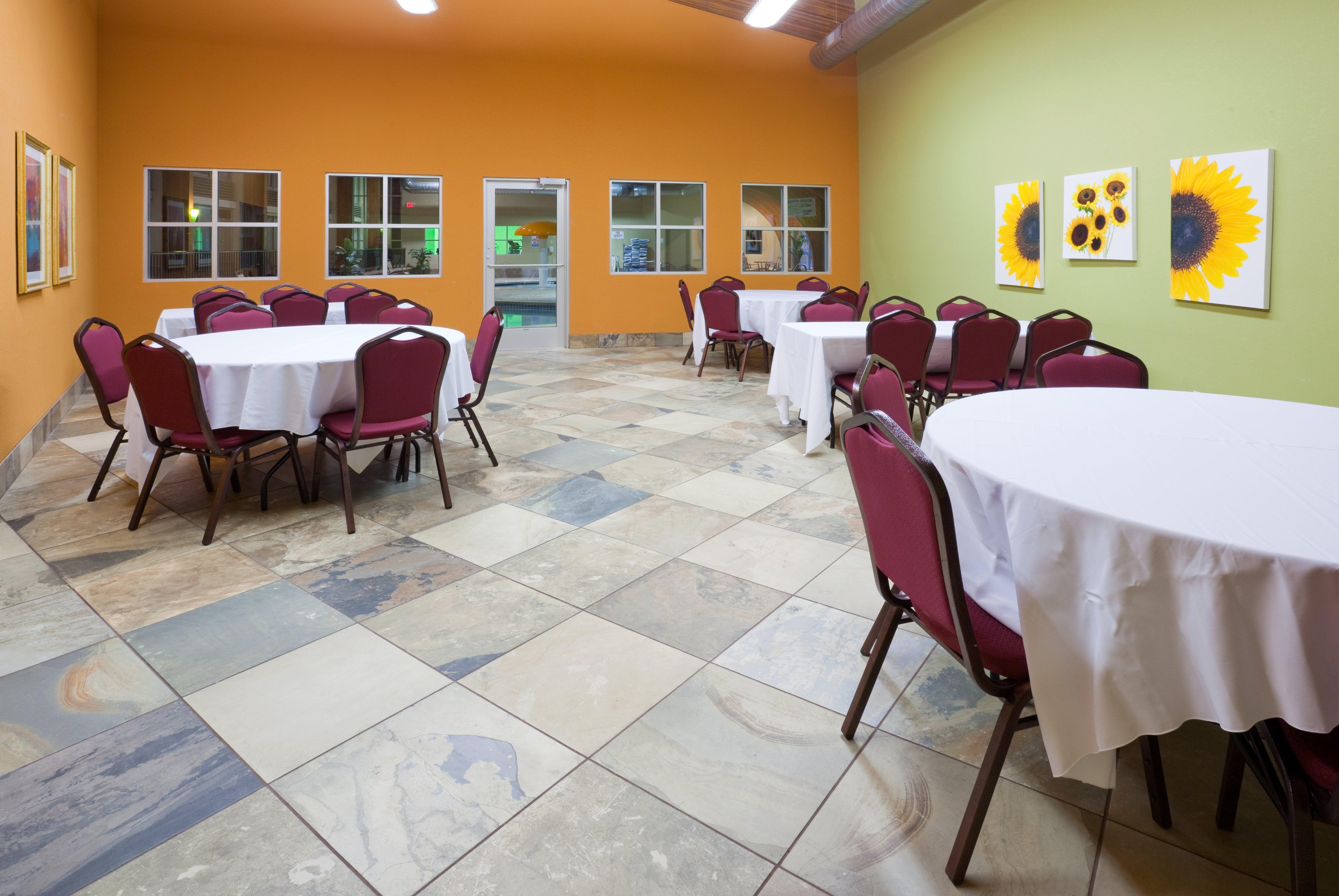 Holiday Inn Detroit Lakes By Ihg Екстериор снимка