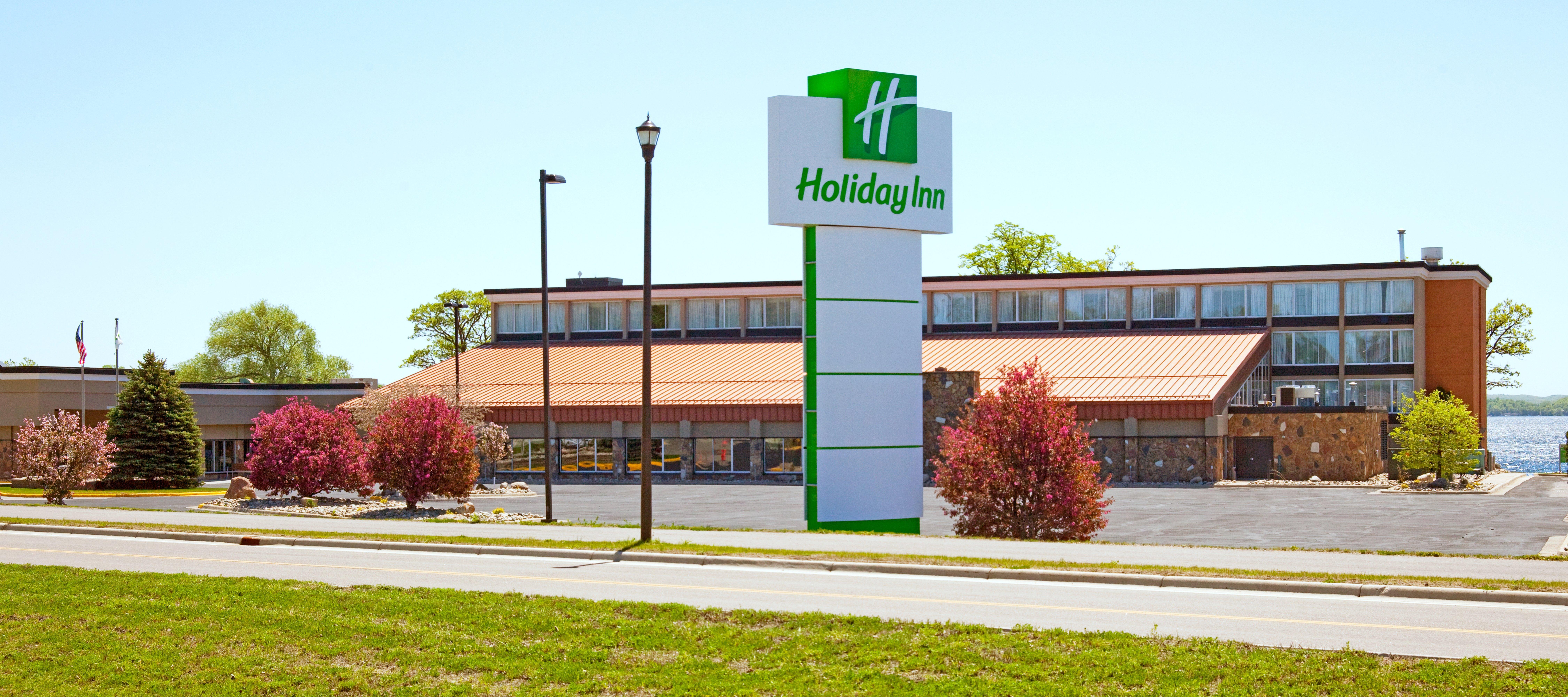 Holiday Inn Detroit Lakes By Ihg Екстериор снимка