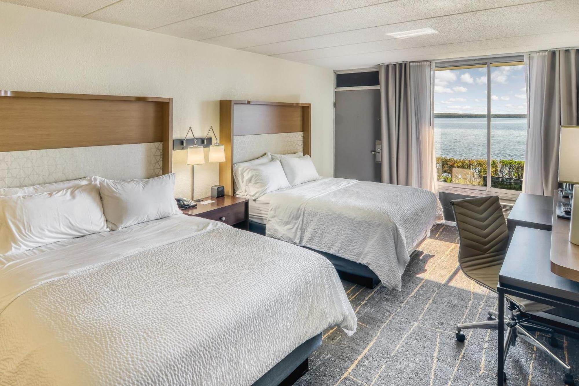 Holiday Inn Detroit Lakes By Ihg Екстериор снимка