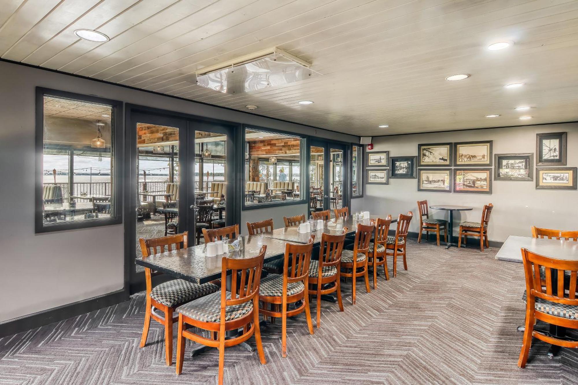 Holiday Inn Detroit Lakes By Ihg Екстериор снимка
